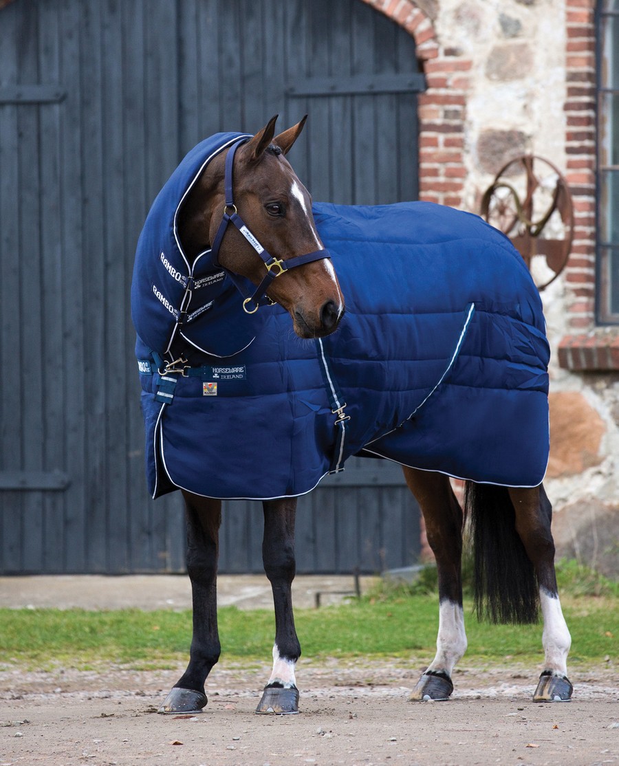 Rambo Stable Plus Vari-layer/ 450G från Horseware-115-Navy/Navy/White